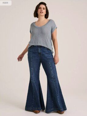 Torrid Festi High-Rise Super Flare Jean 16